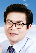 Seoul Seongdong District Mayor Won-O Chong