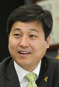 Seoul Seongbuk District Mayor Young-Bae Kim